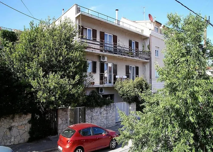 Apartment Laka